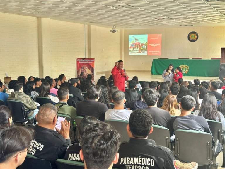 Capacita Unidad de Rescate Aéreo “Relámpagos” a estudiantes de la UAEMEX en programas de protección civil